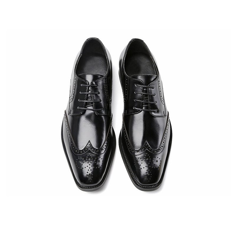 Miesten Juhlakengät Brogue Lace Up Teräväkärkinen Lehmännahka - Musta