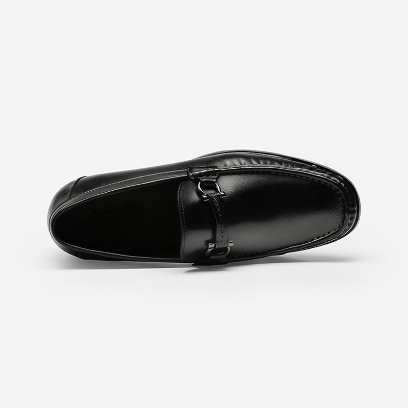 Miesten Juhlakengät Loafers Lehmännahkainen Mokasiini Pyöreä Varvas Metallisolki - Musta